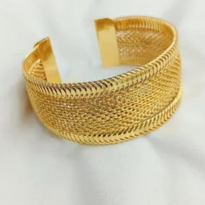 Fashionable Gold Plated Flower Bracelets for Women