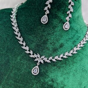 Premium Diamond Cut Necklace – Lightweight & Shiny