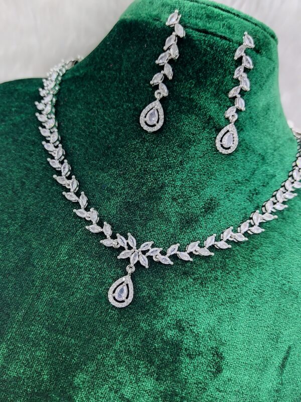 Premium Diamond Cut Necklace – Lightweight & Shiny