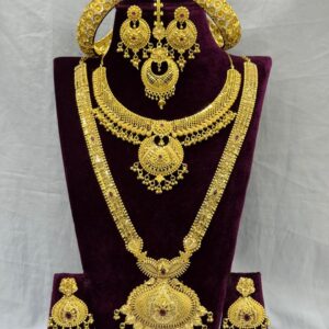 Dubai Gold Forming Bridal Combo Set with 7-Year Colour Warranty