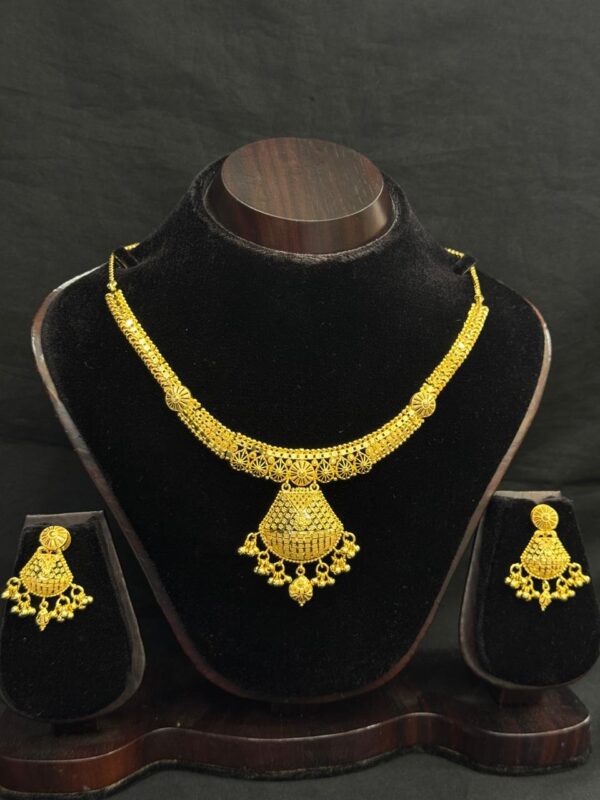 necklase