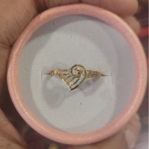 22K Gold Ring with Swirl Fan Design - 2 Ana 5 Rotti 5 Point